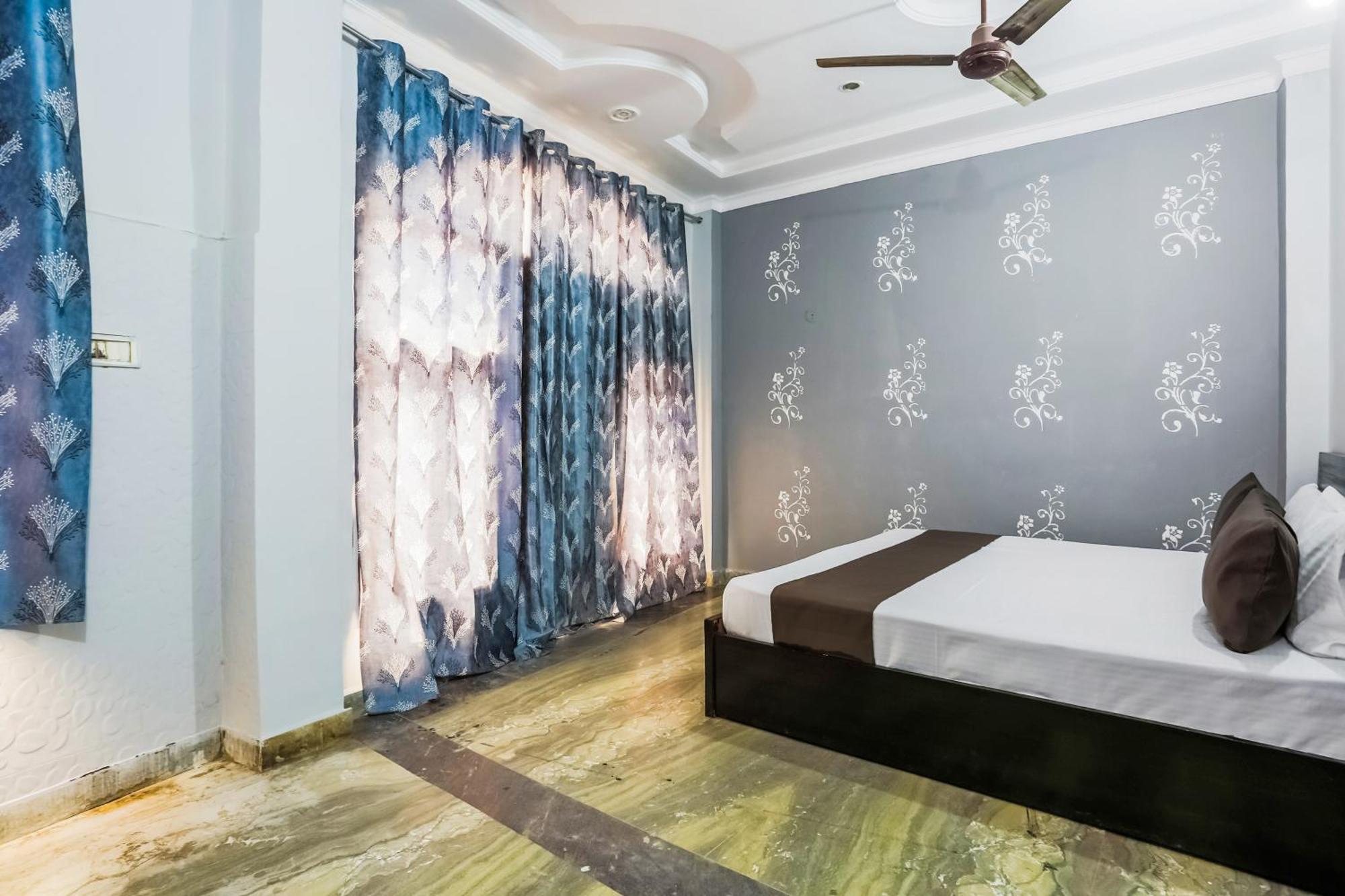 Hotel O Town